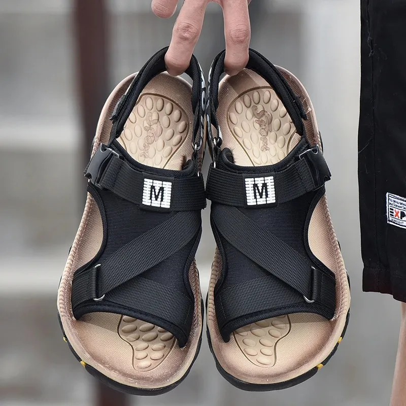 CLEARANCE / Fashion Anti-skid Men's Sandals / Light Mesh Sandals / Breathable Shoes with Strap