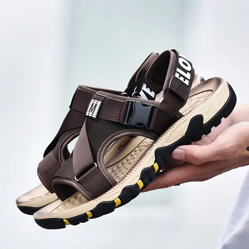 CLEARANCE / Fashion Anti-skid Men's Sandals / Light Mesh Sandals / Breathable Shoes with Strap