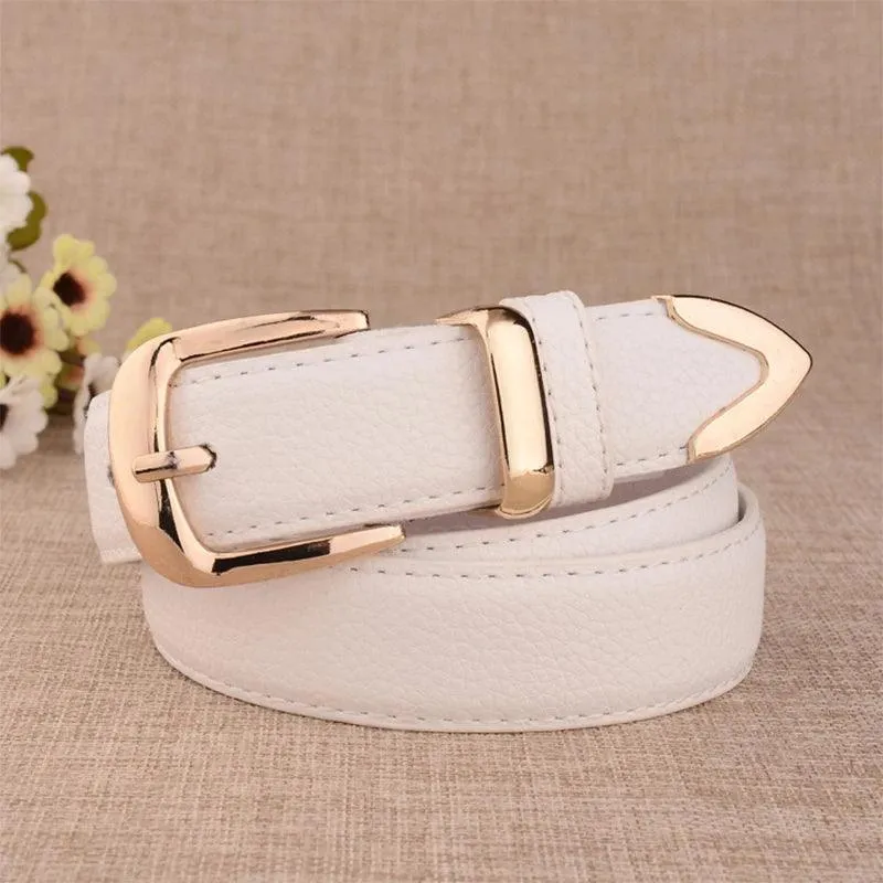 Elegant Gold Buckle Leather Belt: Stylish Fashion Accessory for Women