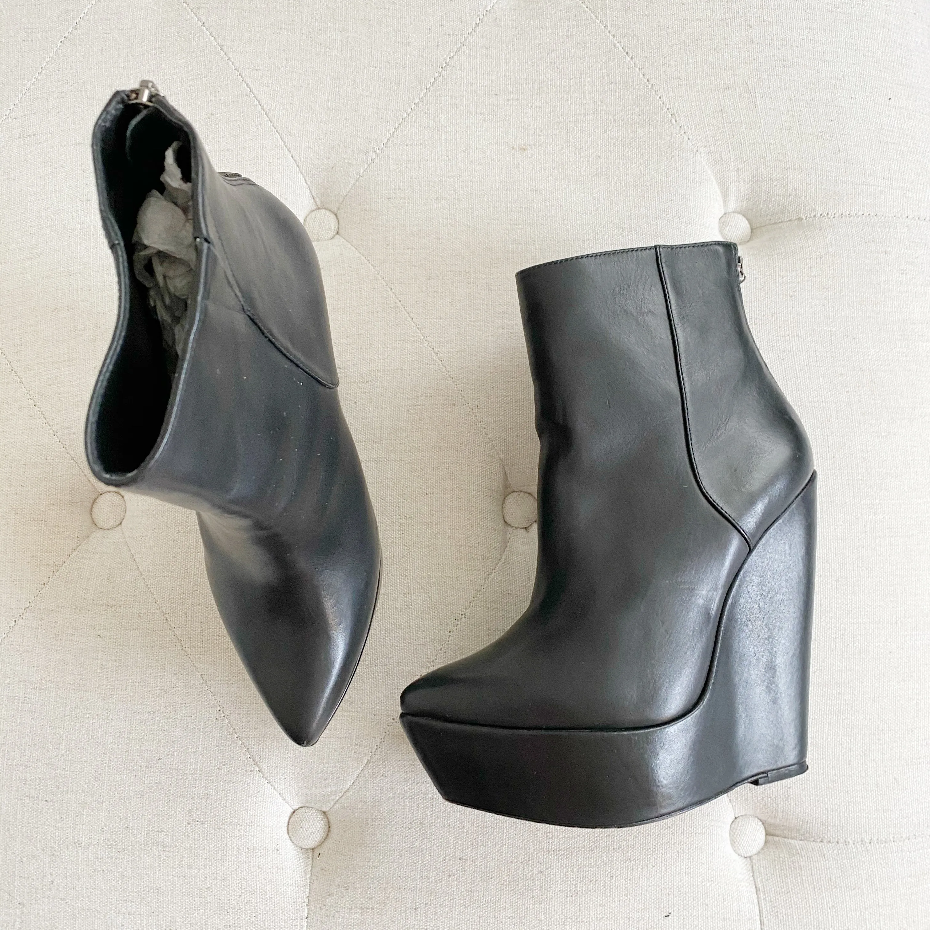 Max Axria by BCBG Neroli Leather Platform Booties 37.5