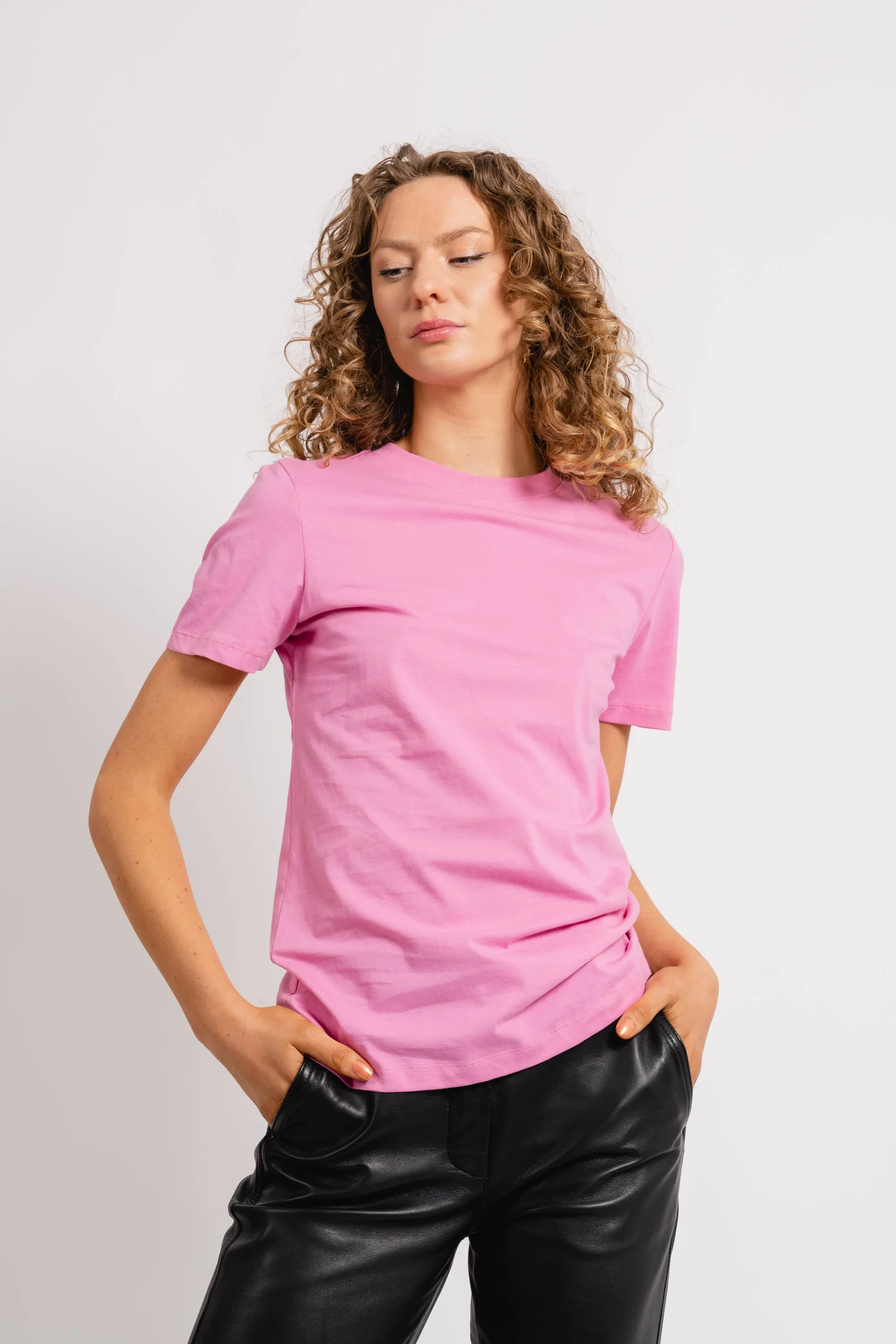 Myessential Ss O-Neck Tee - Cyclamen