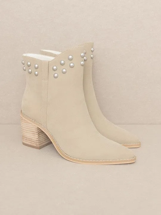 OASIS SOCIETY Taupe and Pearls Alofi - Pearl Collar Booties