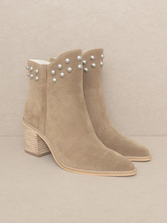 OASIS SOCIETY Taupe and Pearls Alofi - Pearl Collar Booties