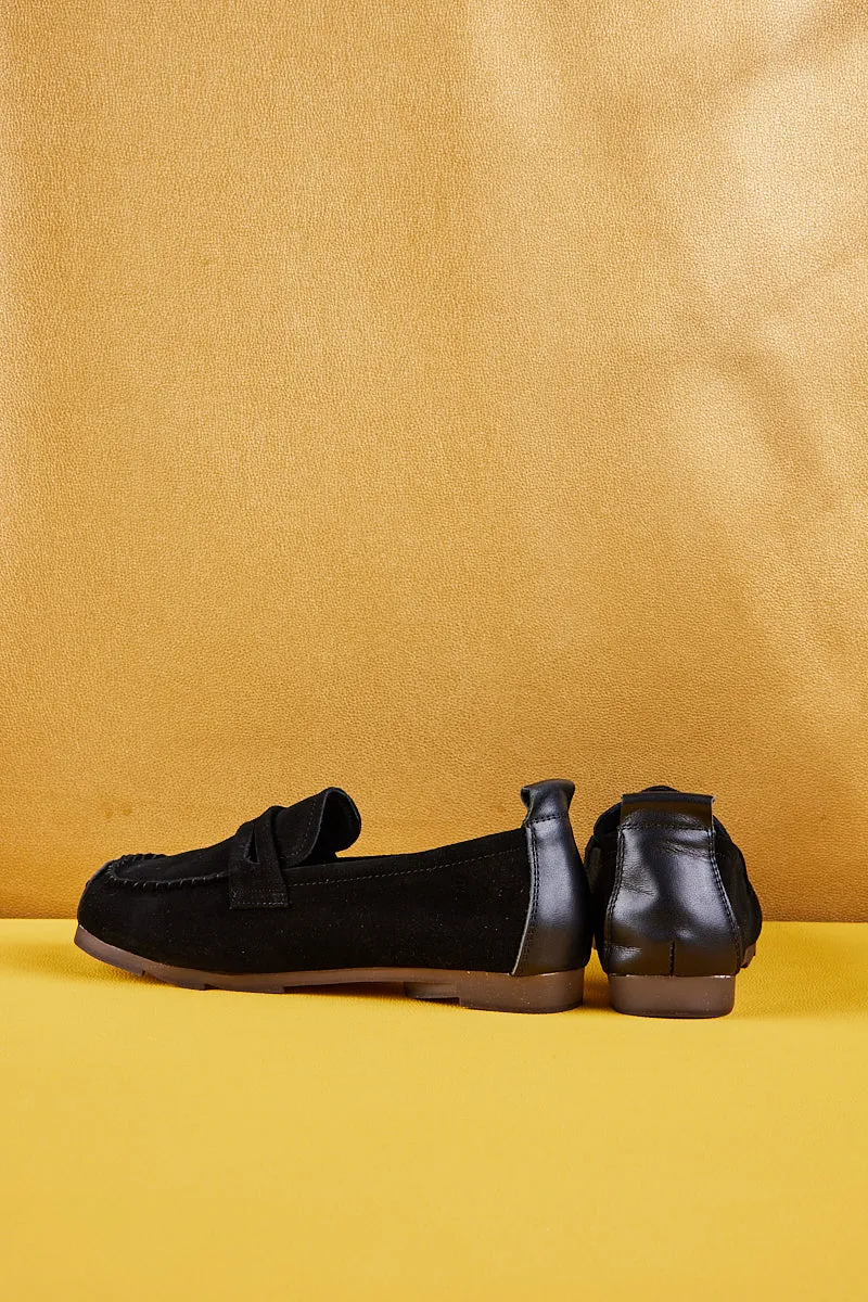 Rumour Has It | Walk It Suede Moccasin Loafer - Black