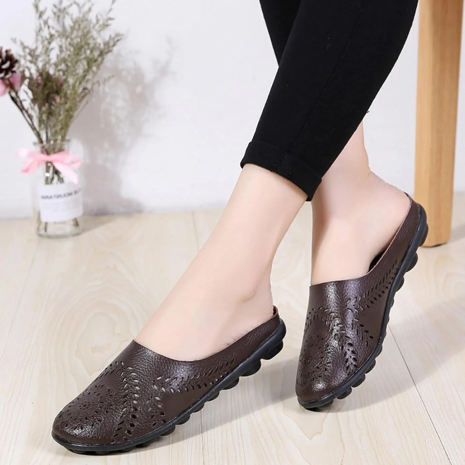Sandals for Women Summer Breathable Flats Slippers Closed Toe Slip on Sandals Comfortable Dressy Leather Loafer2