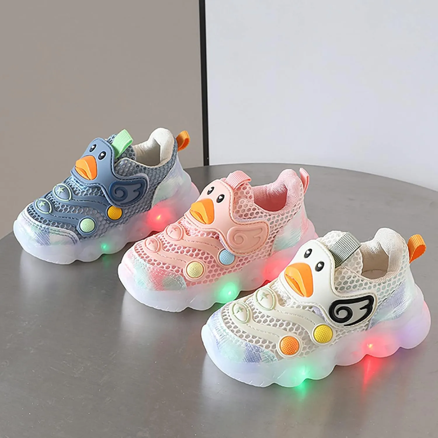 Toddler Boys Girls Light Up Shoes, Cute Duck Lightweight Mesh Breathable Anti-Slip, Led Flashing Sport Sneakers