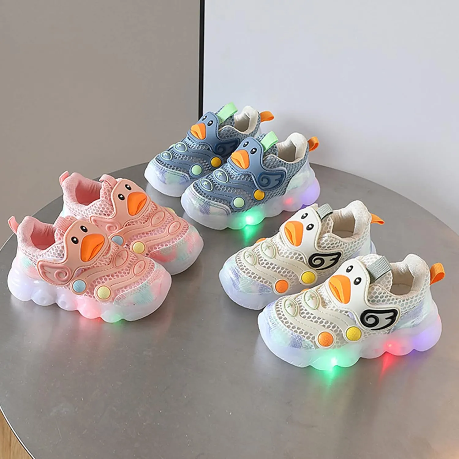 Toddler Boys Girls Light Up Shoes, Cute Duck Lightweight Mesh Breathable Anti-Slip, Led Flashing Sport Sneakers
