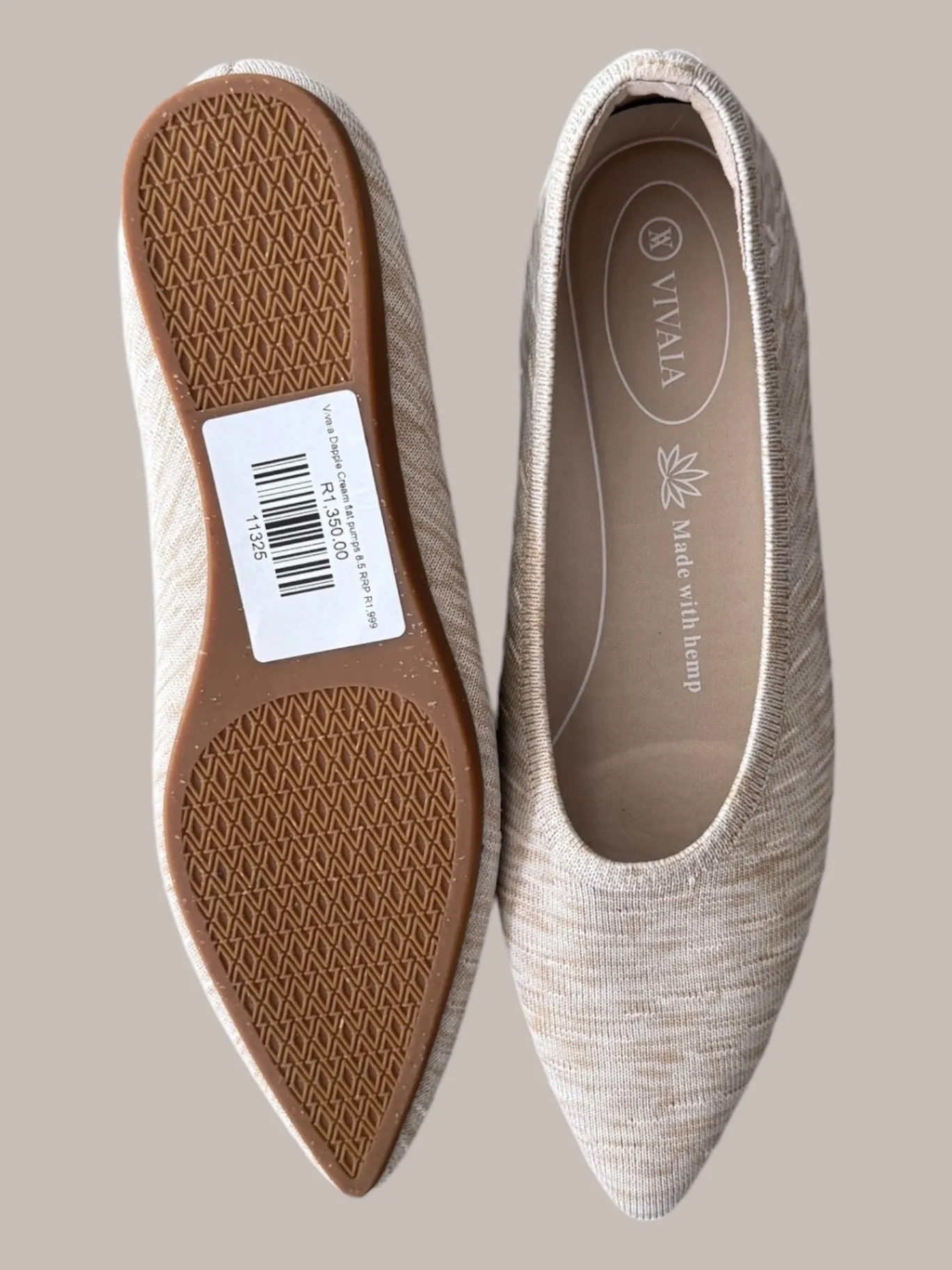 Vivaia Dapple Cream flat pumps 8.5 RRP R1,999