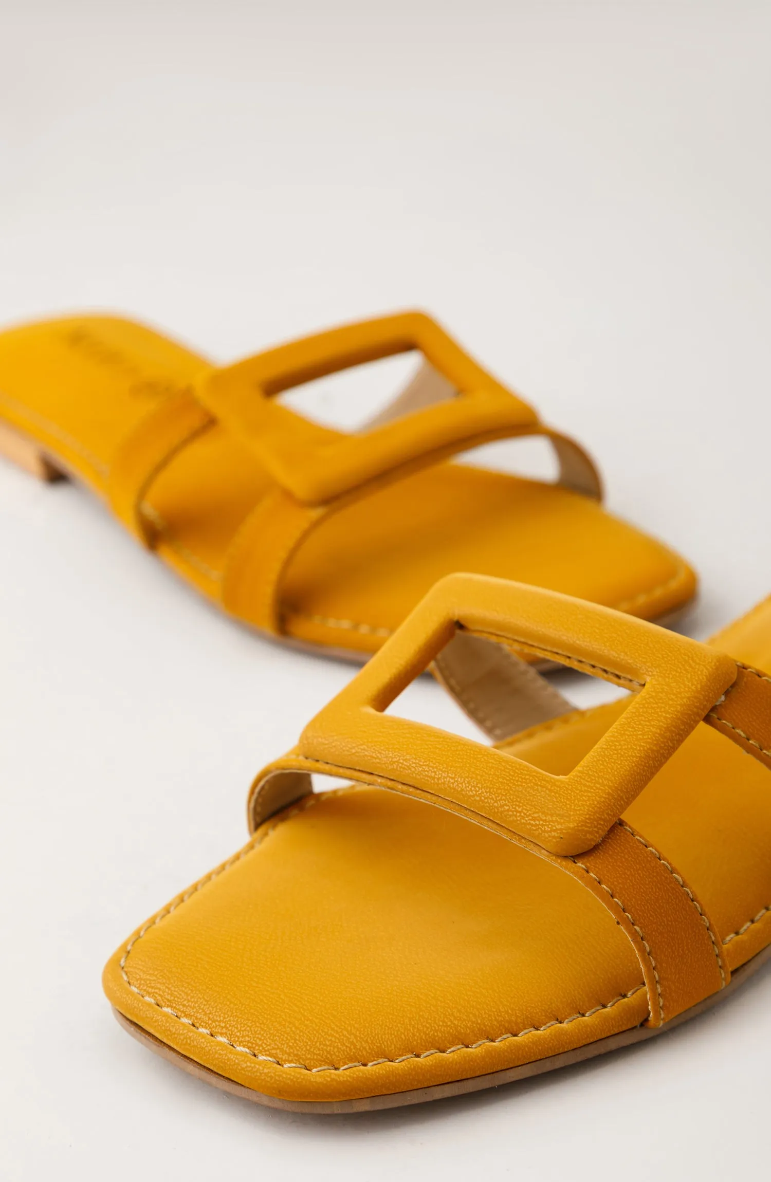 Women Slippers -  Flat Sandals - MUSTARD (WAFF23W-1005 MUSTARD)