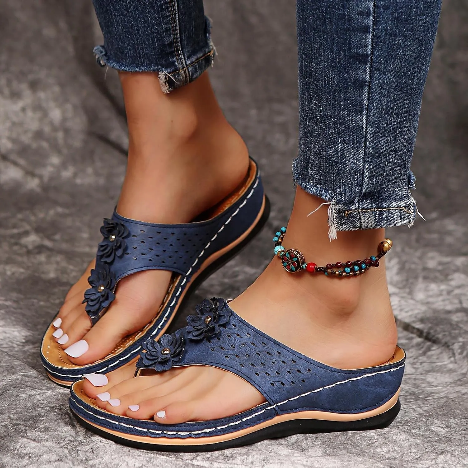 Women's Comfortable Flip Flops Arch Support Summer Wedge Sandals Breathable Open Toe Beach Slippers Non Slip