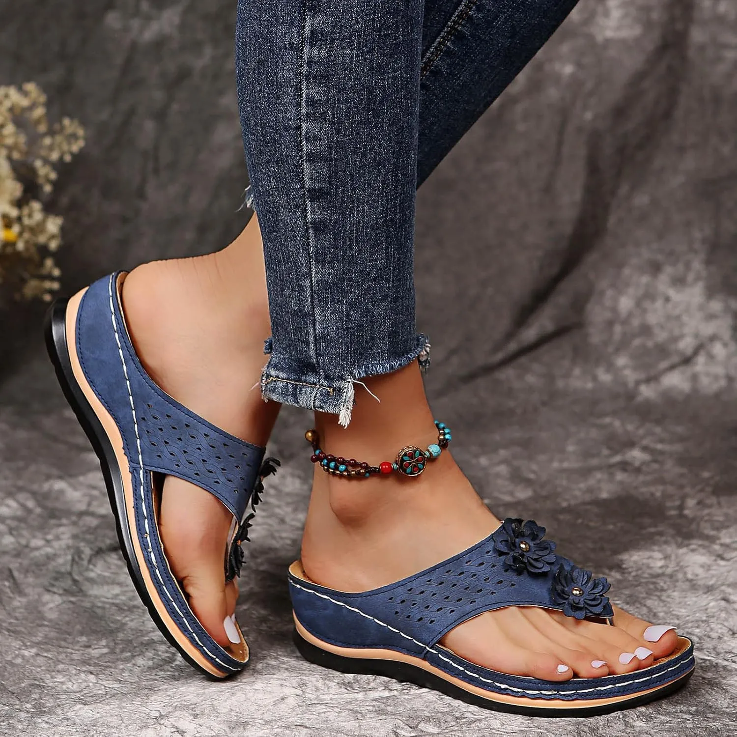 Women's Comfortable Flip Flops Arch Support Summer Wedge Sandals Breathable Open Toe Beach Slippers Non Slip